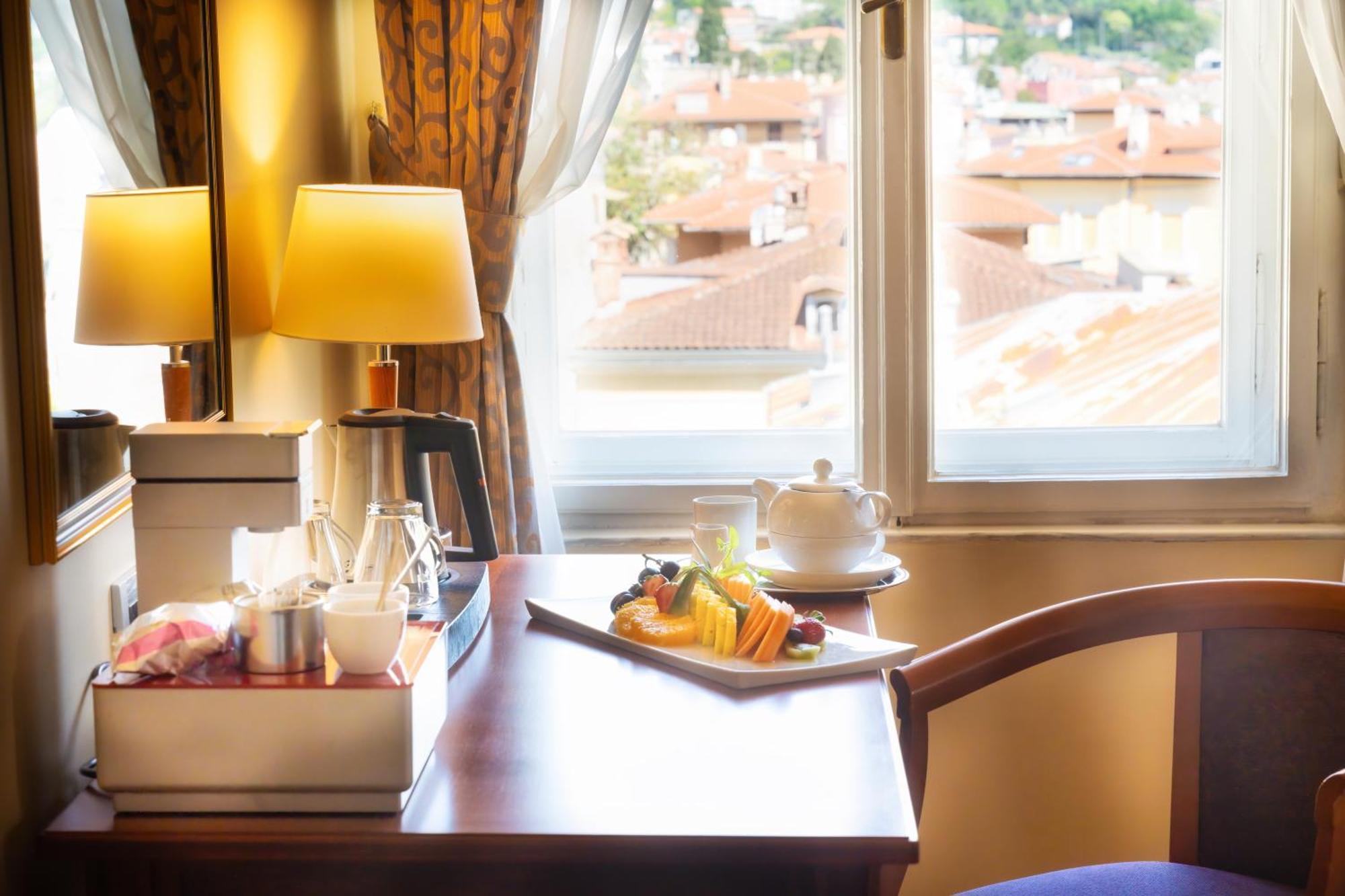 Bristol Hotel オパティヤ エクステリア 写真