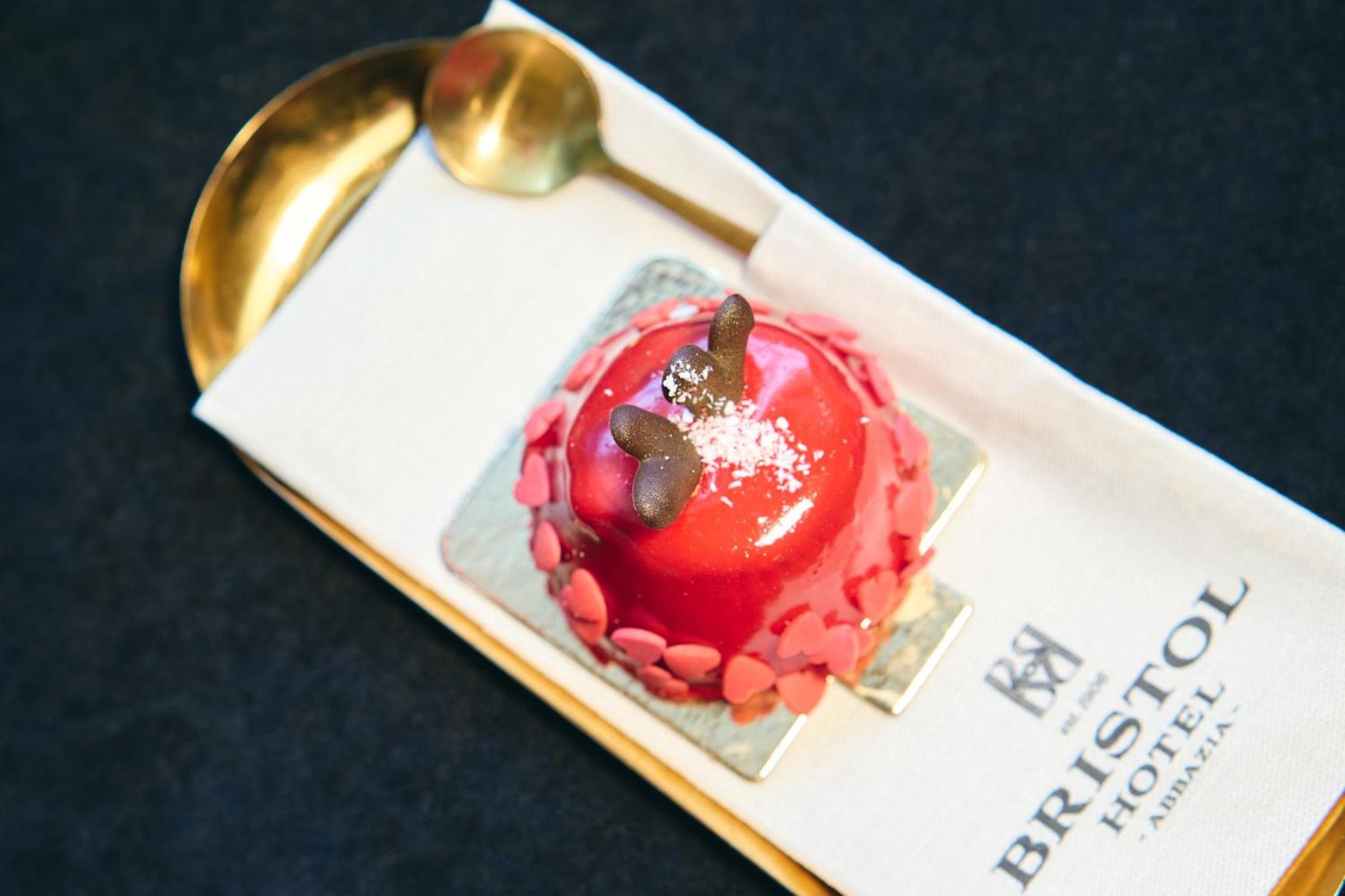 Bristol Hotel オパティヤ エクステリア 写真