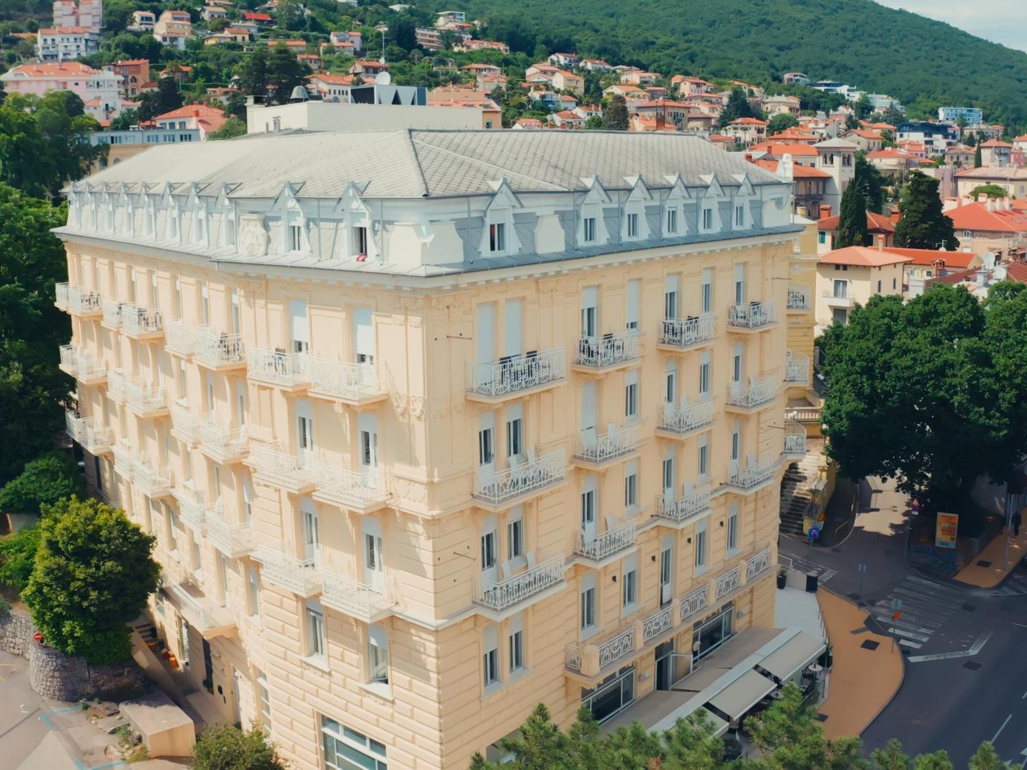 Bristol Hotel オパティヤ エクステリア 写真